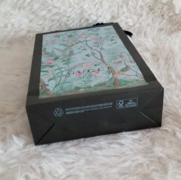 Gucci Tian Shopping Gift Bag - Picture 2 of 7